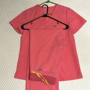 FIGS S Catarina top with M Livingston pants. Neon Pink. PO1650